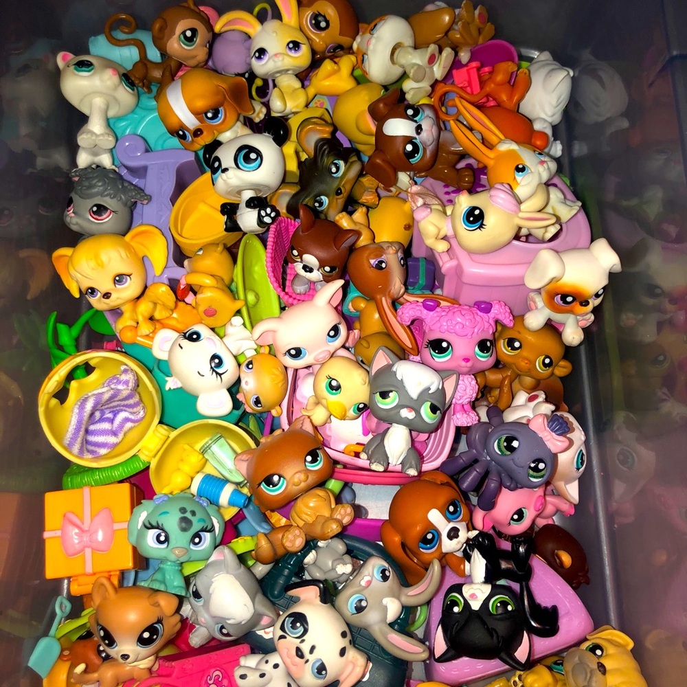 Littlest pet shop lot